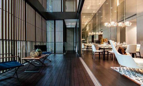 Lloyd Sixtyfive balcony